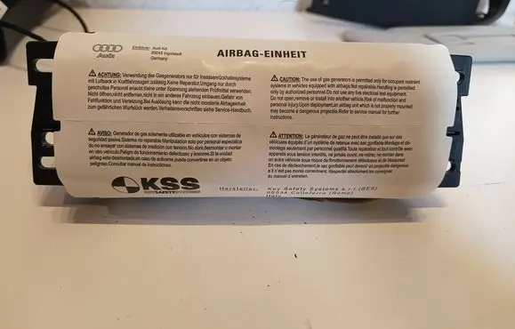 Audi A4 S4 B8 8K Passenger airbag 8T0880204G 2007050154