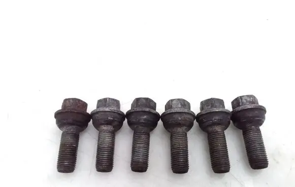 Mercedes-Benz Sprinter W906 Nuts/bolts 