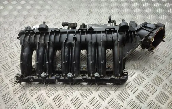 Land Rover Range Rover Evoque L538 Intake manifold G4D318N968AA
