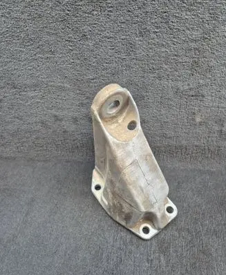 Audi A6 S6 C5 4B Gearbox mounting bracket 8D0399113AG
