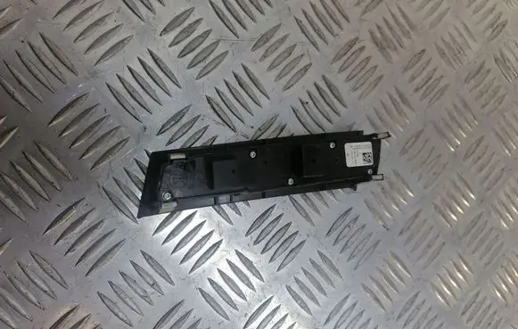 Traction control (ASR) switch