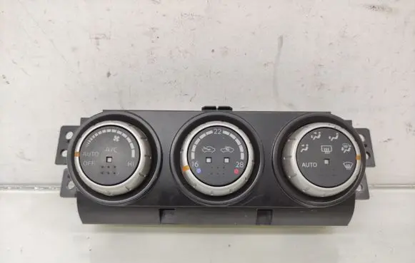 Nissan X-Trail T31 Climate control unit 27500JB74A