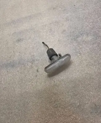 Audi A8 S8 D2 4D Front fender indicator light 
