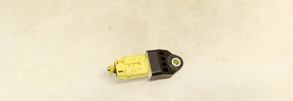 Subaru Outback Airbag deployment crash/impact sensor 98235ag070 7634ahhnh