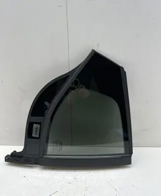 Volvo C40 Rear vent window glass 32132258