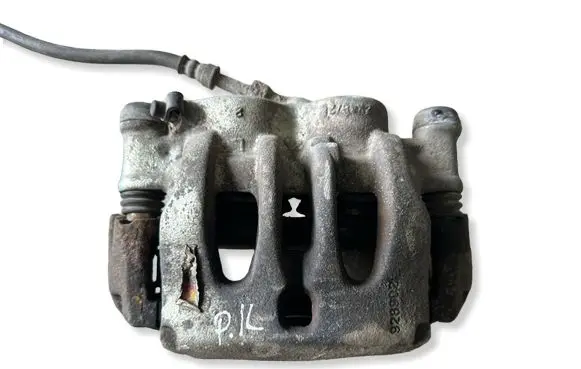 Mercedes-Benz Vito Viano W447 Front brake caliper 