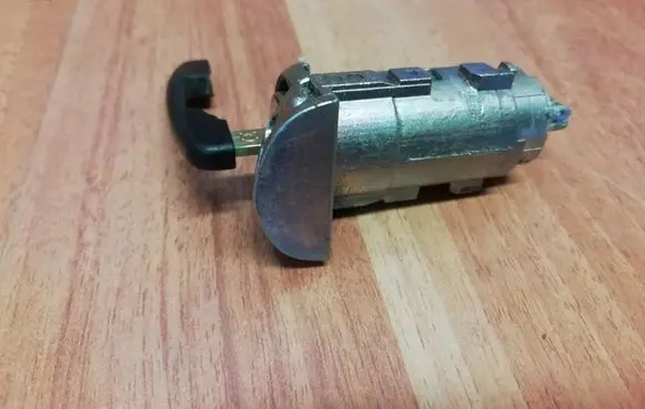 Renault Zoe Front door lock (next to the handle) 806016365R 806012055R 805643131R