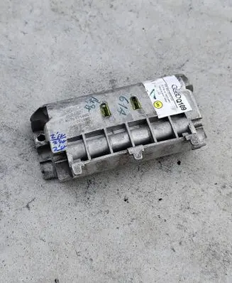 Audi Q7 4M Armrest 4M0864207 4M0864207B