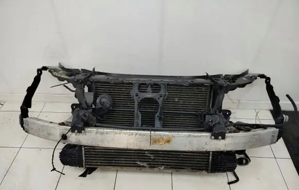 Mercedes-Benz E W211 Radiator support slam panel 