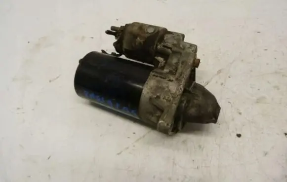 Volkswagen PASSAT B5 Starter motor 001107066