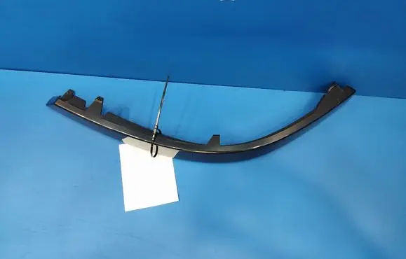 BMW 7 E65 E66 Rear/tail light trim molding 7155446 72758411