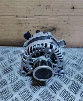 Opel Vivaro Generator/alternator 9824742880