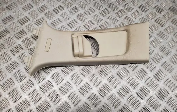 Mercedes-Benz C W204 (B) pillar trim (top) A2046902326 A2048600930