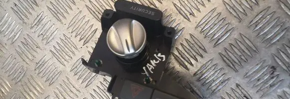 Toyota Yaris Hazard light switch 758294b