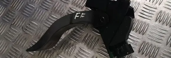 Ford Focus Accelerator throttle pedal 98ab9f836ae
