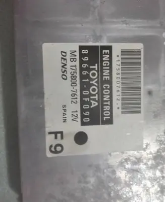 Toyota Corolla Verso AR10 Engine control unit/module 896610F090 MB1758007612 1758007613