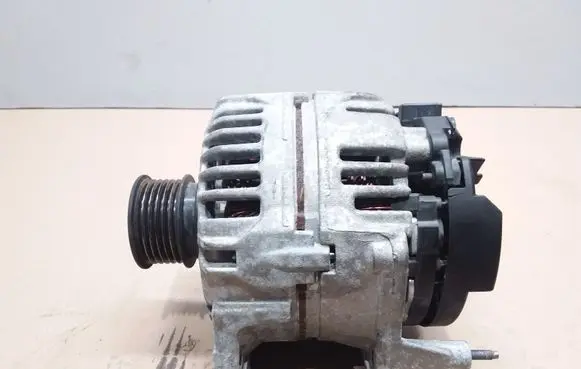 Skoda Fabia Mk2 (5J) Generator/alternator 036903024D