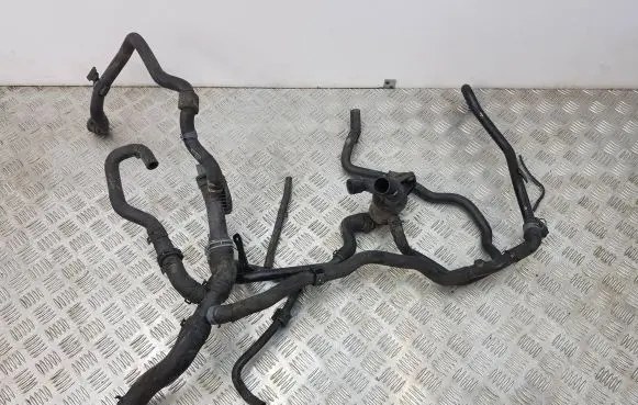 Volkswagen Tiguan Engine coolant pipe/hose 5N0122157AM 5N0122109 5N0122101