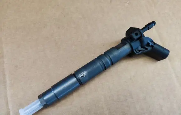 Mercedes-Benz CLS C257 Fuel injector 0986435355