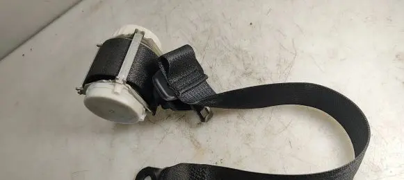 Opel Meriva B Rear seatbelt 13364132 13363958