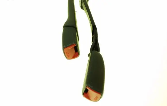 Toyota Camry Middle seatbelt buckle (rear) A5911D 56457A2