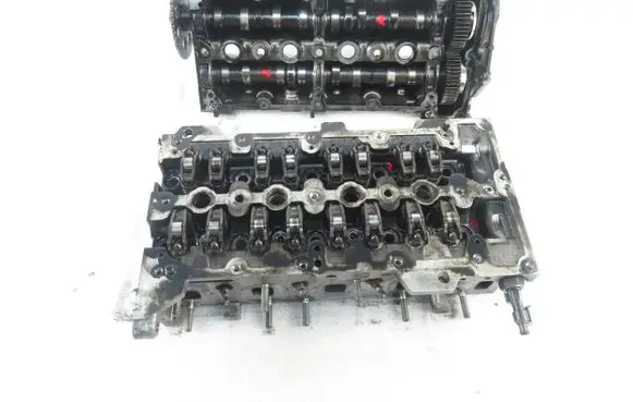 Opel Corsa D Engine head 55208388