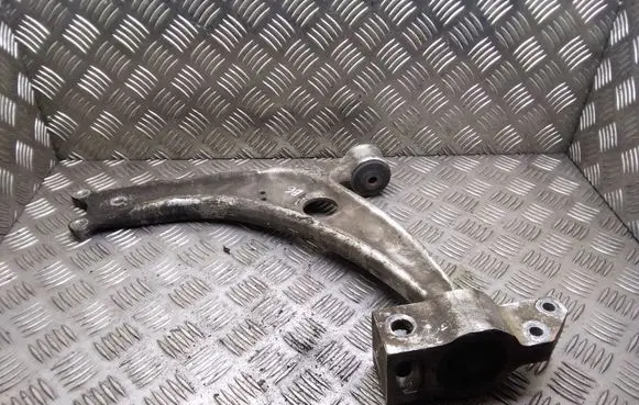 Volkswagen PASSAT B6 Front lower control arm/wishbone