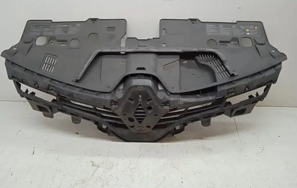 Renault Clio IV Front bumper upper radiator grill 622563184R