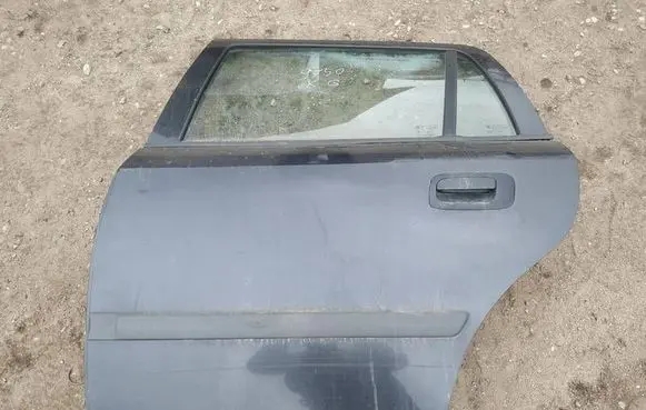Rear door