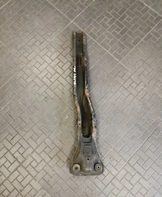 Mitsubishi Grandis Front subframe