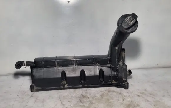 Mercedes-Benz A W168 Rocker cam cover A1660100230