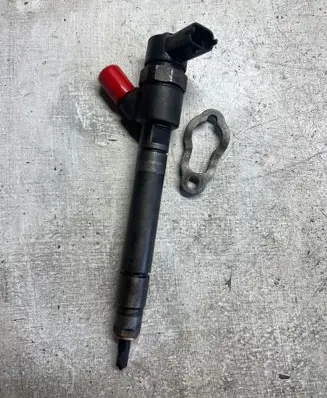 Volvo XC70 Fuel injector 0445110251