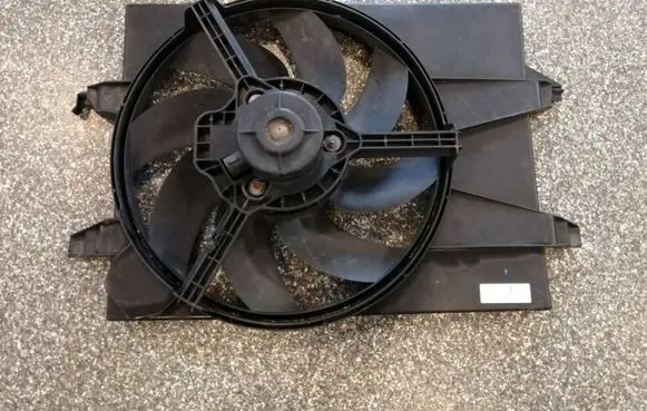 Ford Fusion Electric radiator cooling fan