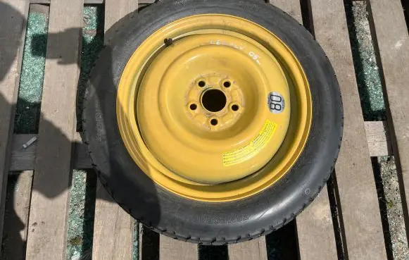 Subaru Legacy R16 spare wheel 011404