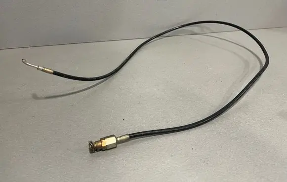 BMW 3 E46 Convertible roof line/pipe/hose