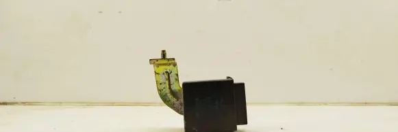 Subaru Impreza II Window wiper relay 
