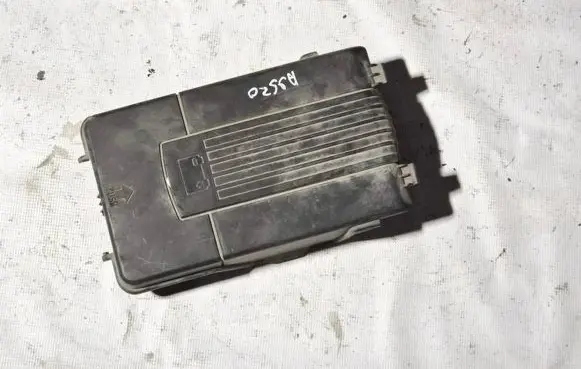 Skoda Superb B6 (3T) Battery box tray cover/lid 3c0915443a