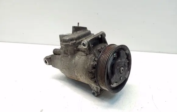 Volkswagen PASSAT B7 Air conditioning (A/C) compressor (pump) 5N0820803E