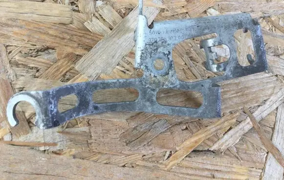 Porsche Panamera (970) Front shock absorber mounting bracket 97035550300