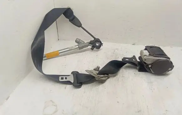 Mitsubishi Outlander Front seatbelt 6023602 6066746 6035667