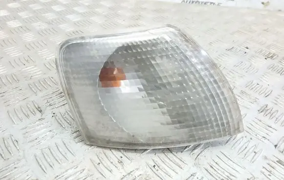 Volkswagen PASSAT B5 Front indicator light