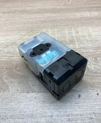 Toyota Corolla Verso AR10 Ignition lock 626399000 WITHPLUG