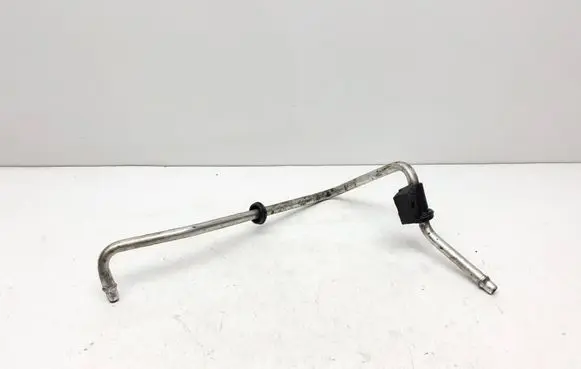 Mercedes-Benz E W212 Gearbox oil cooler pipe/hose A2045281024