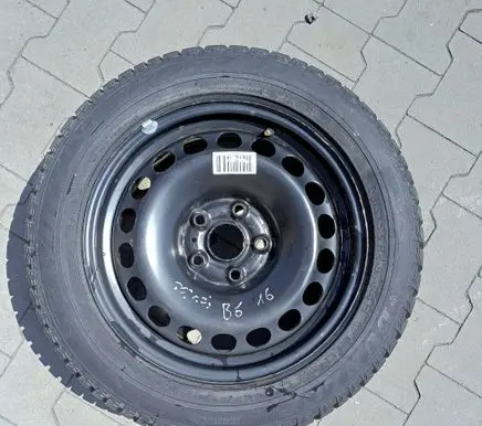 Volkswagen PASSAT B6 R16 spare wheel