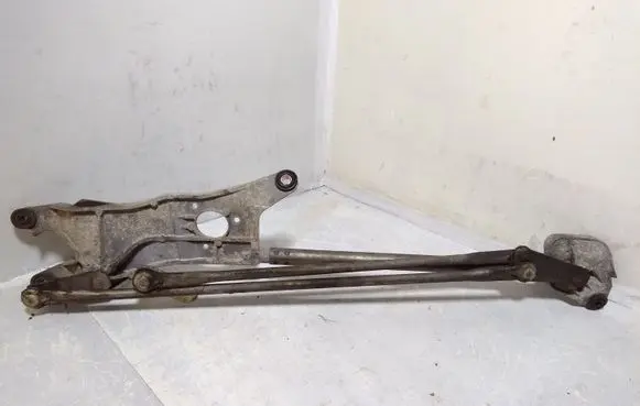Front wiper linkage