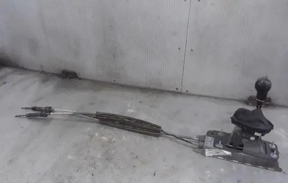 Seat Leon (1P) Gear shifter/selector 1K0711049BG