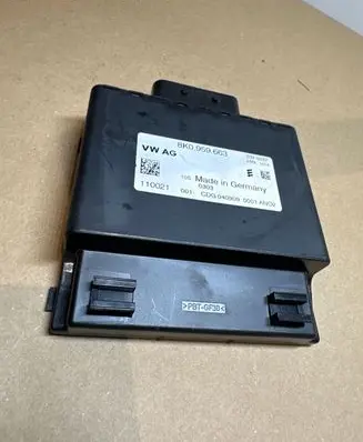 Audi Q5 SQ5 Voltage converter/converter module 8K0959663 110021 CDG040909