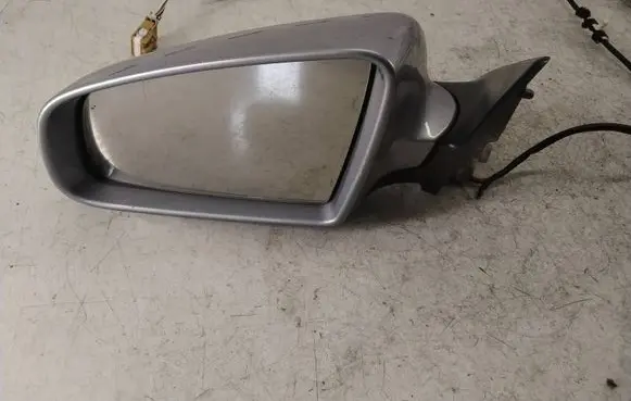 Audi A4 S4 B6 8E 8H Front door electric wing mirror E1010681