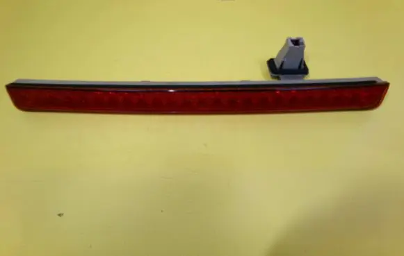 Mercedes-Benz C W203 Third/center stoplight A2038200356