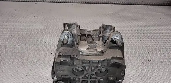 Audi A6 S6 C6 4F Gearbox mount 4F0399151